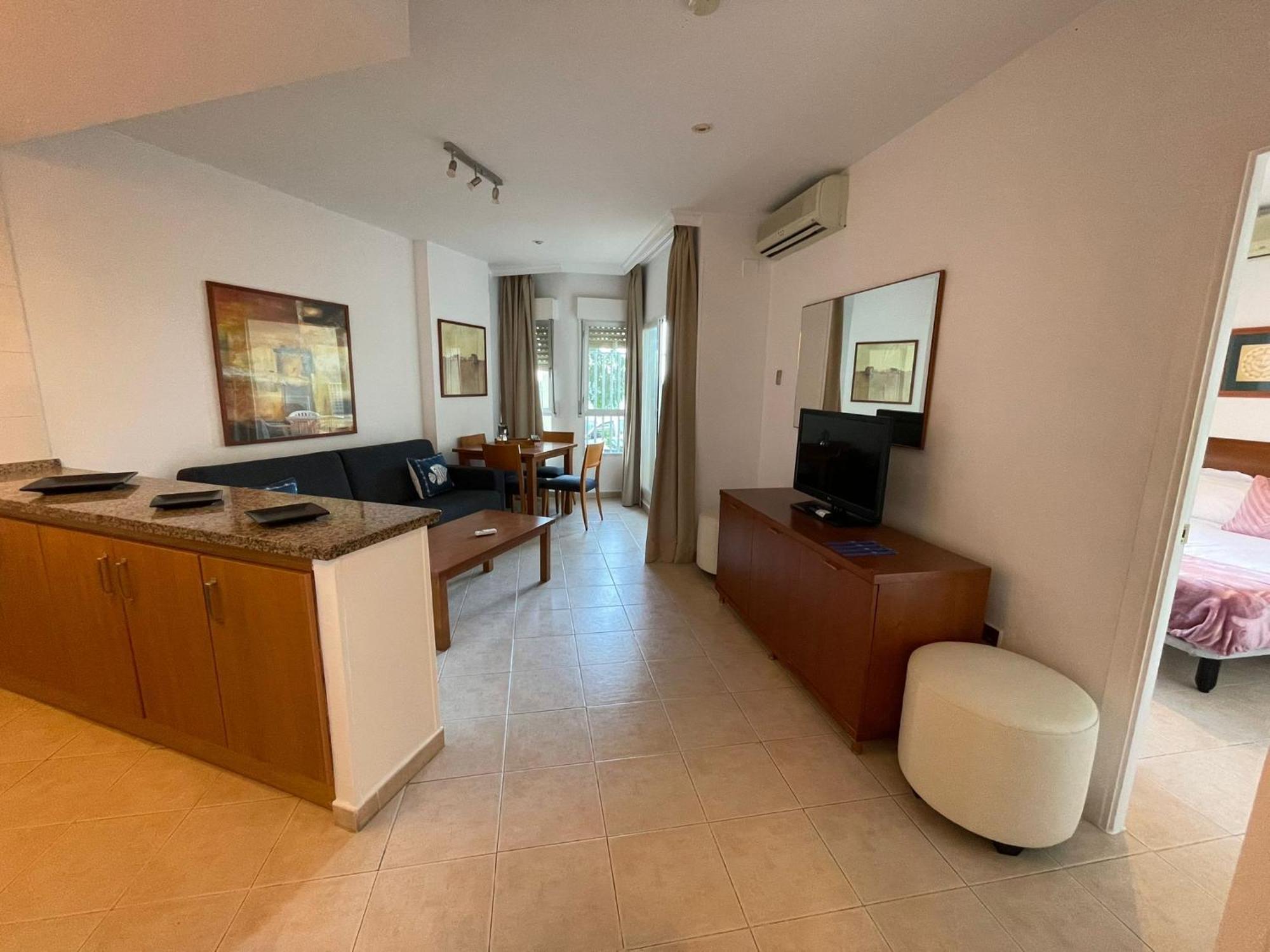 Apartamentos Magic Benalbeach By Benalnova เบนัลมาเดนา ภายนอก รูปภาพ