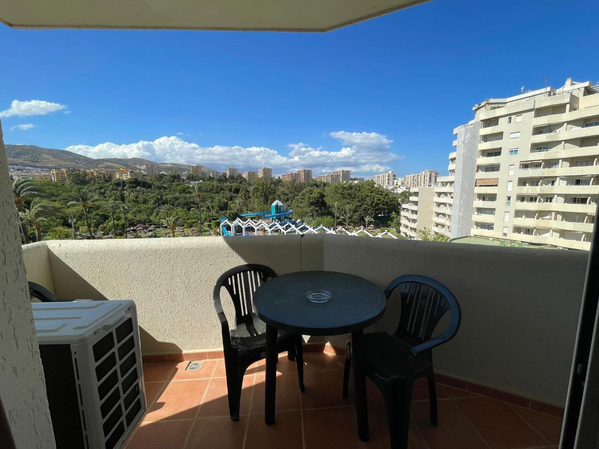 Apartamentos Magic Benalbeach By Benalnova เบนัลมาเดนา ภายนอก รูปภาพ