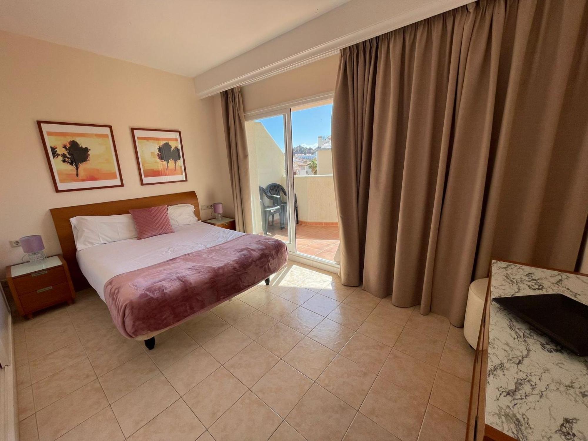 Apartamentos Magic Benalbeach By Benalnova เบนัลมาเดนา ภายนอก รูปภาพ