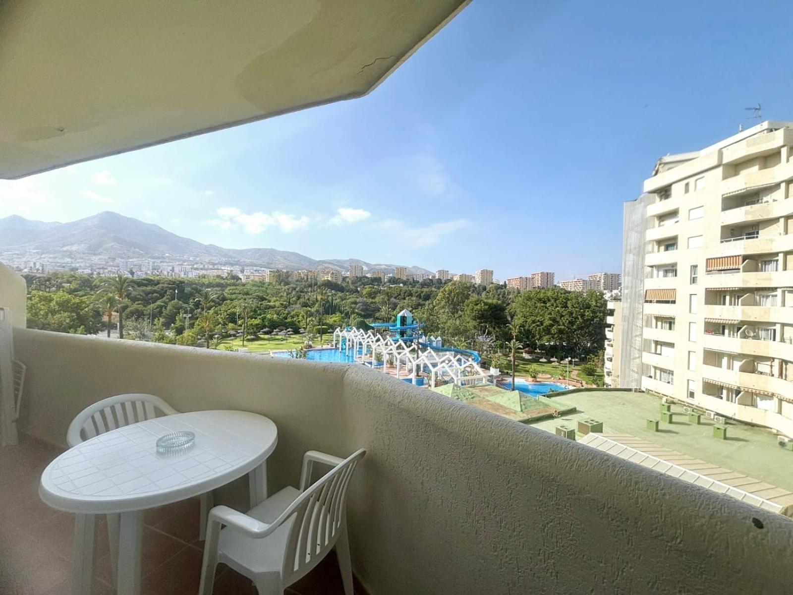 Apartamentos Magic Benalbeach By Benalnova เบนัลมาเดนา ภายนอก รูปภาพ
