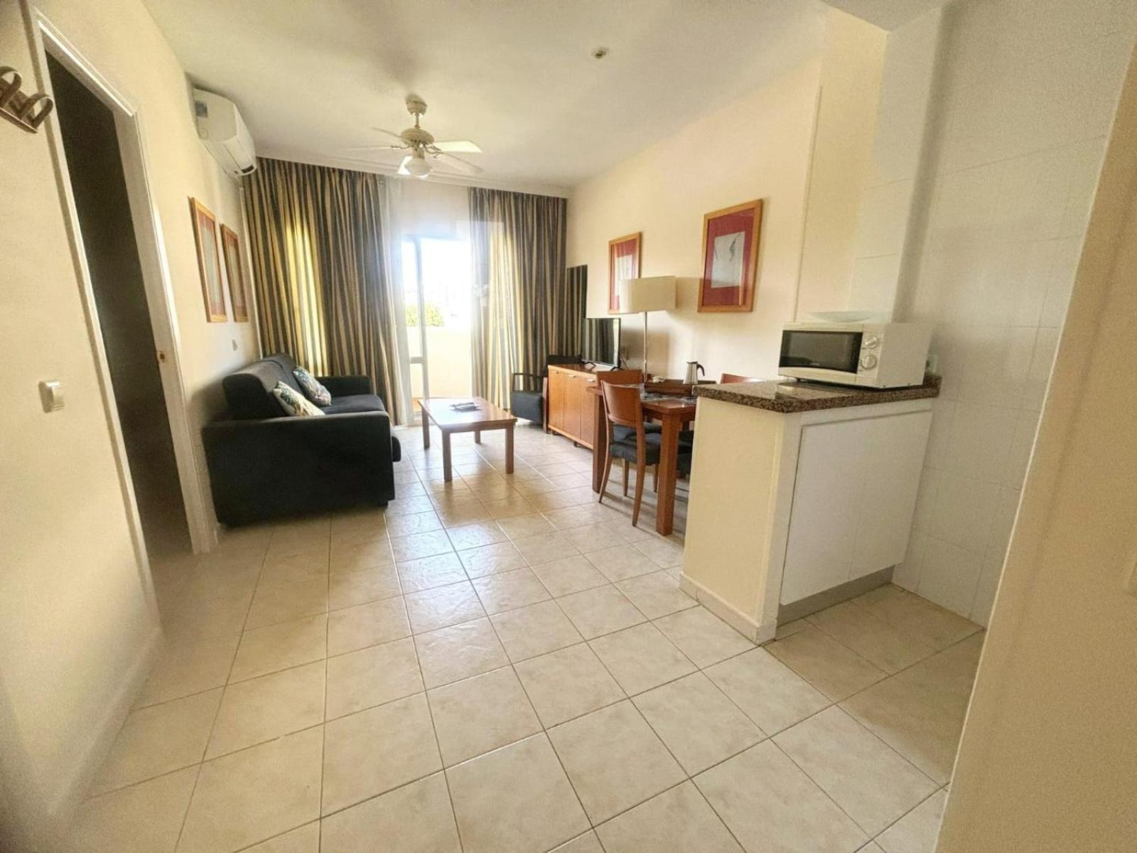 Apartamentos Magic Benalbeach By Benalnova เบนัลมาเดนา ภายนอก รูปภาพ